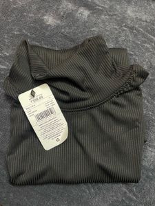 Shein Highneck.