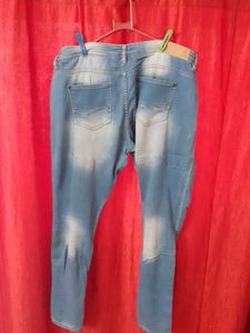 Stylish Blue Wash Jeans