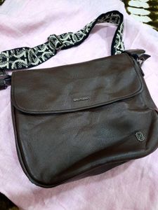 Stylish Brown Crossbody Bag