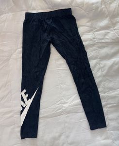 Nike women's cotton blend smooth leggings