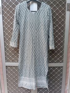 It's Grey Chikankaari And Sitaara Work Kurta For W