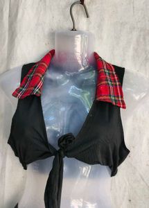 I. Stylish Black Halter Top with Plaid Collar