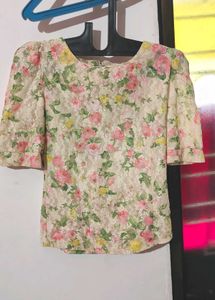 Floral Lace Puff Sleeve Top