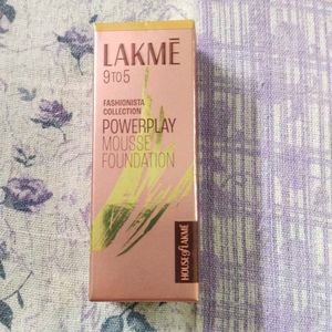 Lakme 9 to 5 Powerplay Mousse Foundation