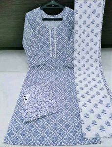 Floral Print Kurta Set with Scarf