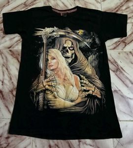 Black Tshirt for women