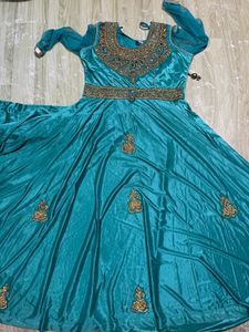 stylish party wear ethnic gown