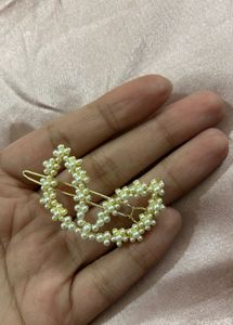 Elegant Pearl Hair Clips