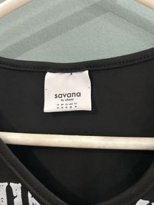 UNUSED Graphic Print V-Neck T-Shirt