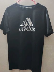 Adidas comat sport T with a wide logo