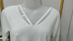 Chic White V-Neck Long Sleeve Top