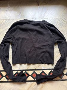 Black Ribbed Zip-Up Crop Top