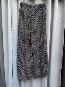 H&amp;M Black Diamond Print Trouser