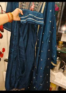 Elegant Teal Embroidered Kurta