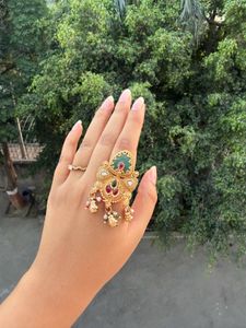 Exquisite Kundan & Pearl Ring