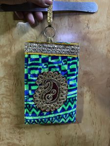 Mobile Purse With Sling