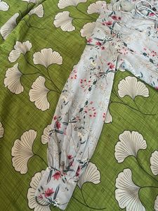 Chic Floral Print Blouse