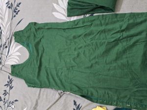 Green Sequinned Kurta Set hand striched