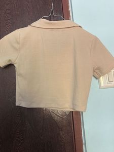 Ribbed Collared Crop Top - Chic &amp; Versatile