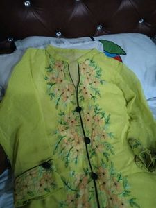 Floral Embroidered Kurti