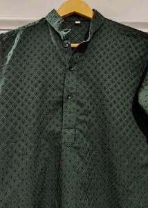 Green Textured Kurta
