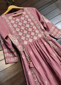 Mauve Pink Chikankari Embroidery Kurta Set