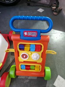 Storio Activity Walker Toy