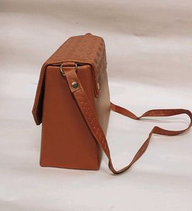 Stylish Brown Crossbody Bag