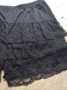 laces padded  corset top n short  combo