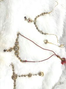 Elegant Jewelry Set