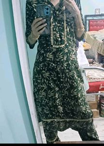 Beautiful Leaf Print Kurta set