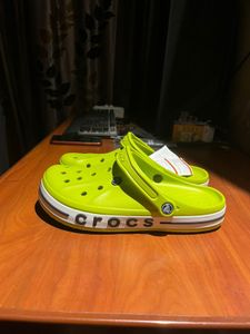 Crocs Classic Sandal: Sunny Yellow