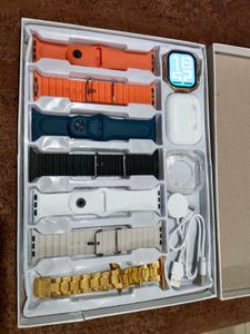 New Set of 10 T800Smartwatch With Earbuds + 7 Band