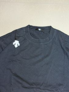 Descente Black T-Shirt
