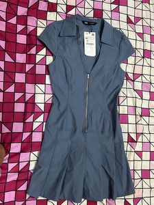 Zara V neck blue color zipper fly pleated