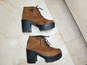 Chunky Heel Lace-Up Boots