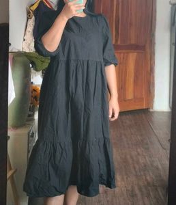 Elegant Black Tiered Midi Dress