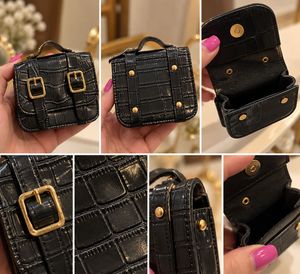 Chic Black Croc-Embossed Mini Handbag