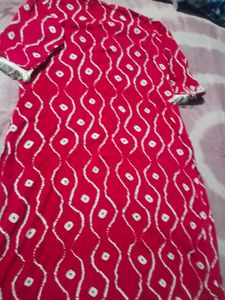 Vibrant Pink Bandhani Print Kurta with tauser