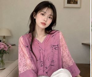 Korean Chic Pink Floral Lace Sleeve Top