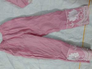 Elegant Pink Embroidered Kurta