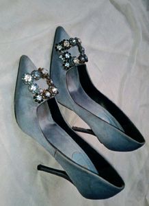 👠👄 VELVET STONES HEEL