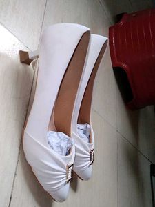 Stylish White Pointed Toe belly.size 39.new.