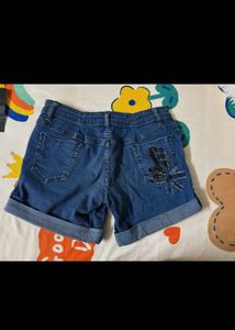 Set of 2 Stylish Women's Denim Shorts