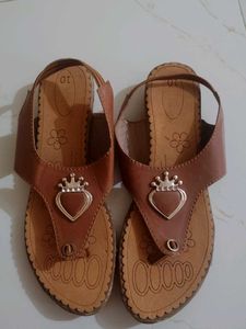 Stylish Brown Heart Crown Sandals