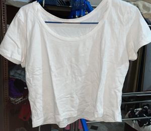 Basic White Cropped Tee