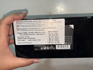 Revolution 15 Color Eyeshadow Palette