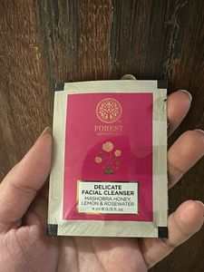 Forest Essentials Delicate Facial Cleanser Sample