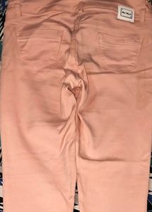 Women skinny mid rise Peach colour jeans
