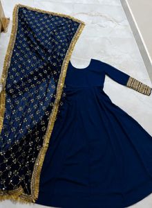 Elegant blue Kurta Set with Embroidery